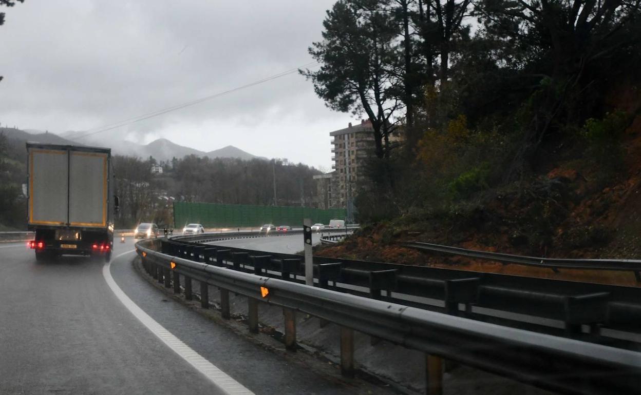 La AP-8 se cerrará totalmente durante cinco minutos el día 11 a la altura de Oiartzun