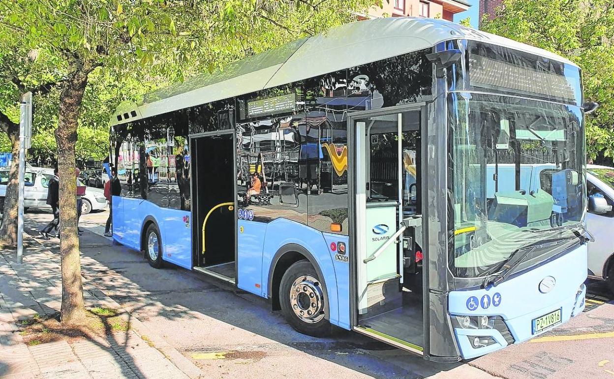 La idea es sustituir la actual flota de autobuses urbanos por nuevos vehículos de propulsión eléctrica. 