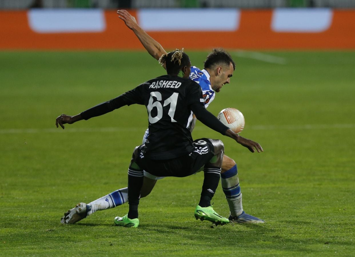 La Real Sociedad plantea un partido muy inteligente para romper las marcas al hombre del Sheriff y resolver con tantos de Silva y Aritz. 