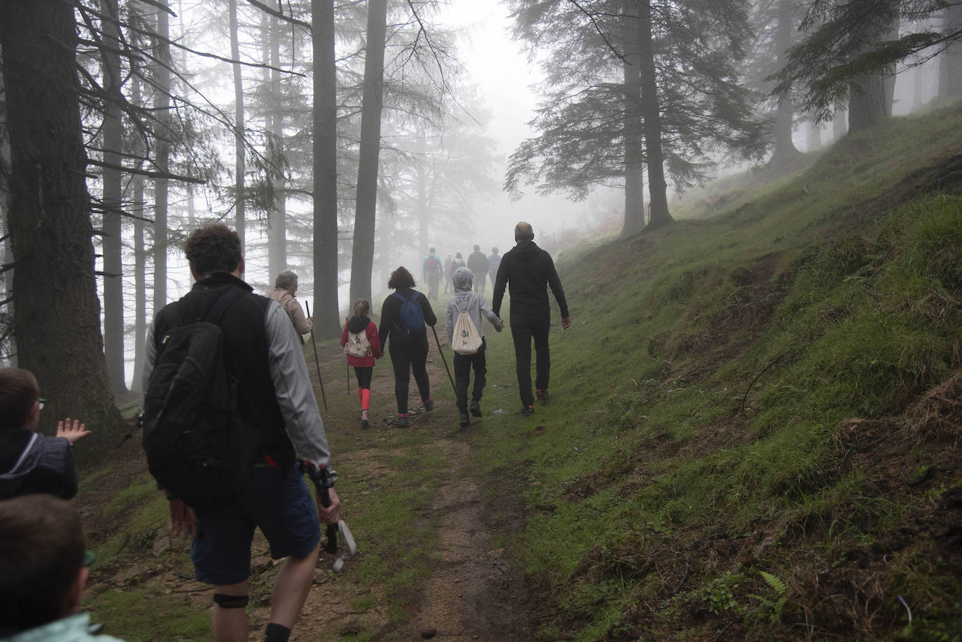 Fotos: Éxito en la salida a Oianleku de Mendira