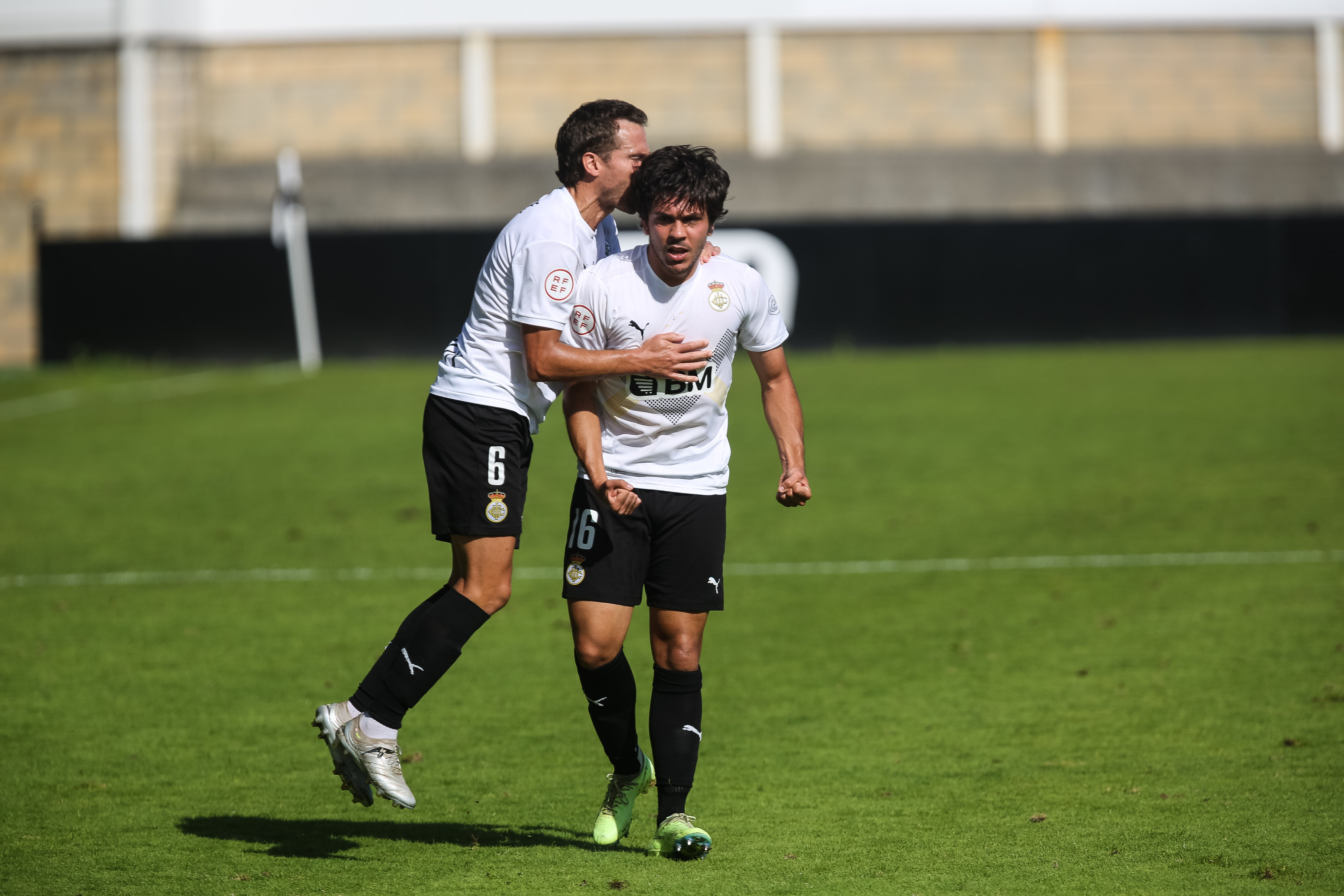 Fotos: El Real Unión se impone 4-3 al Amorebieta