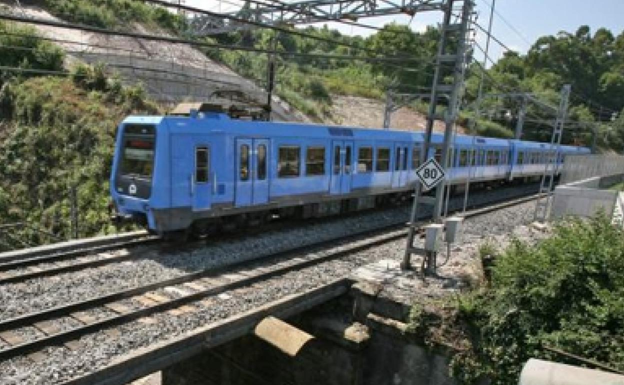 El recorte del tramo entre Usurbil y Zarautz y el aumento de frecuencias de Euskotren, más cerca