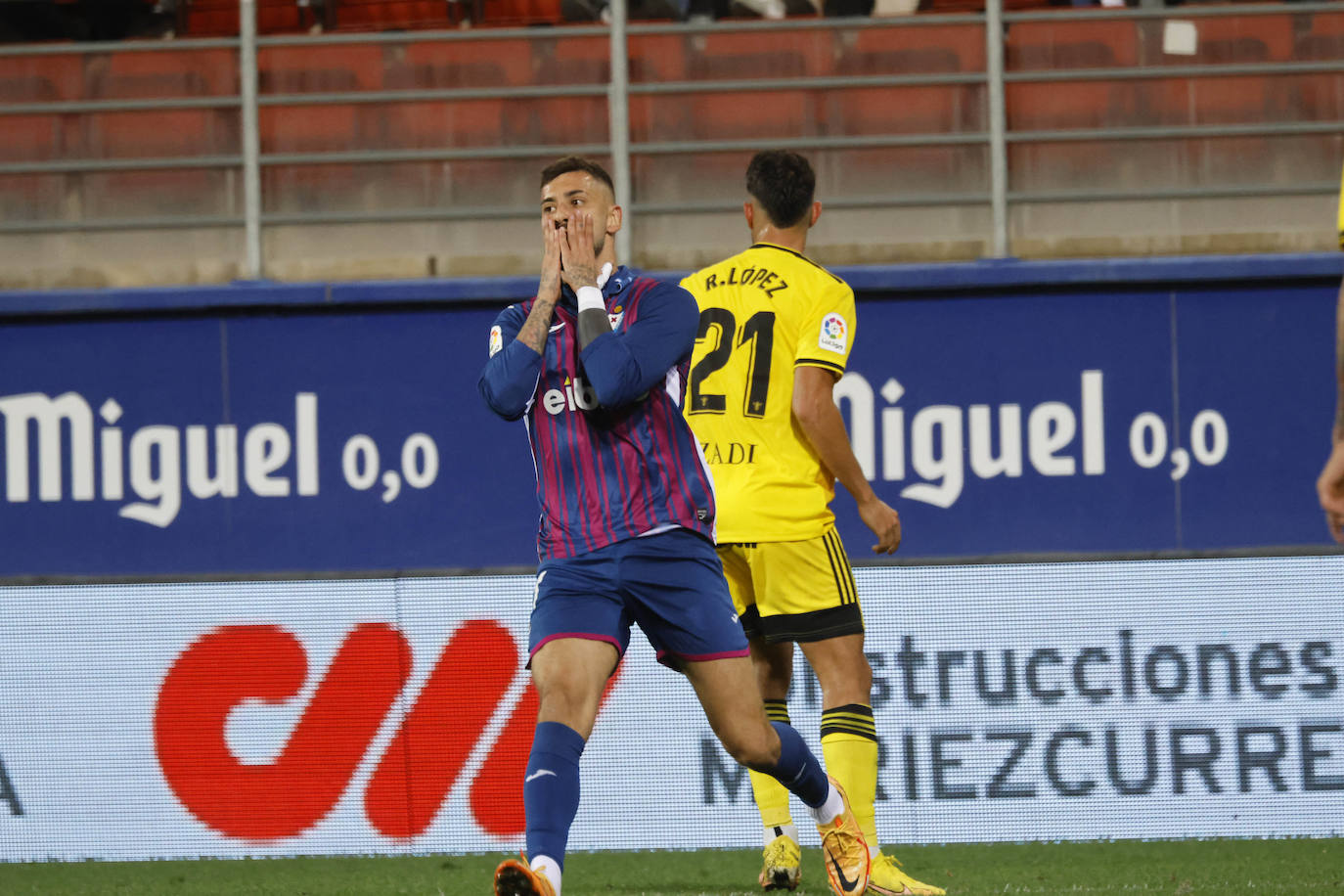 Fotos: El Eibar empata contra el Mirándes