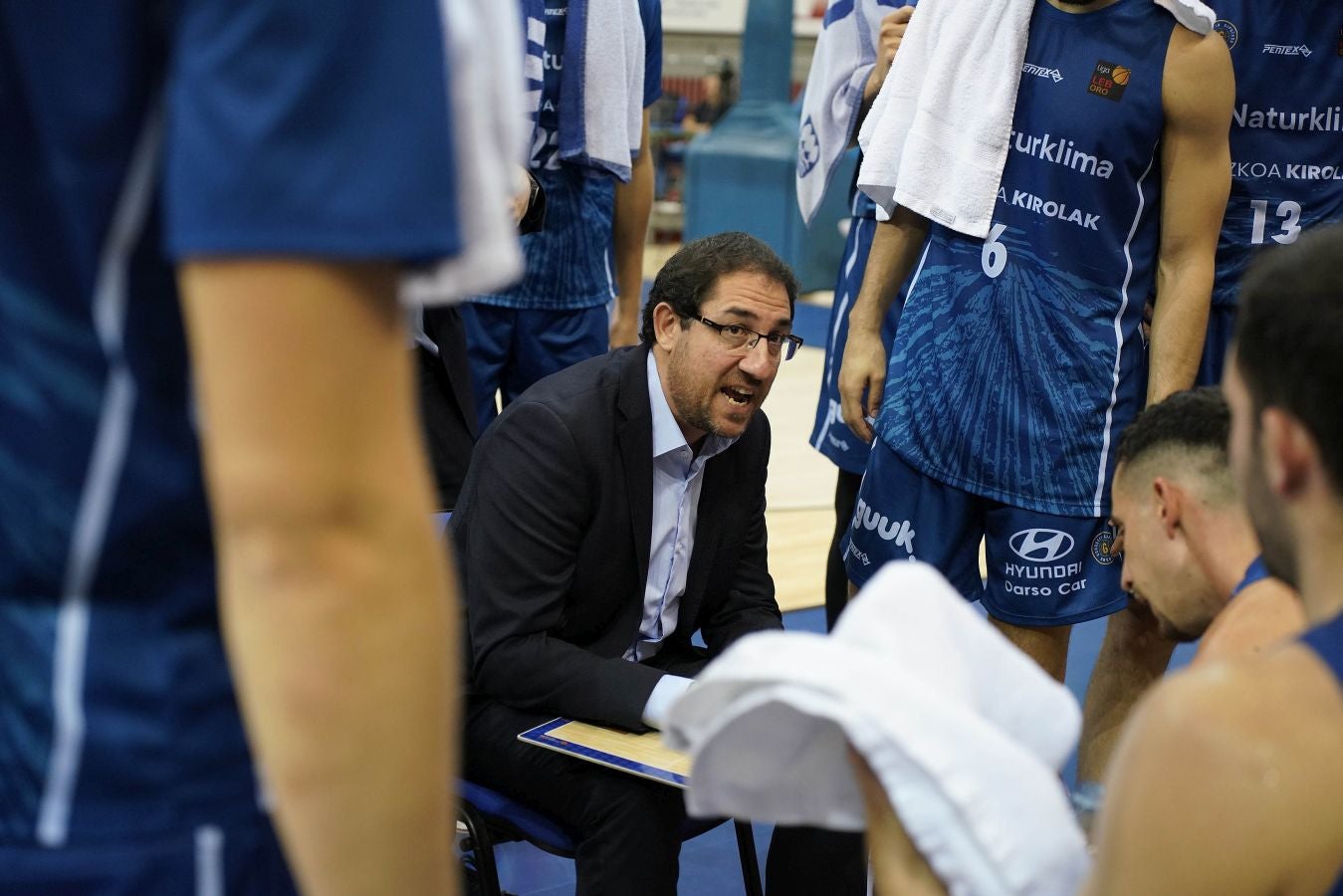 Fotos: Decepcionante estreno en casa