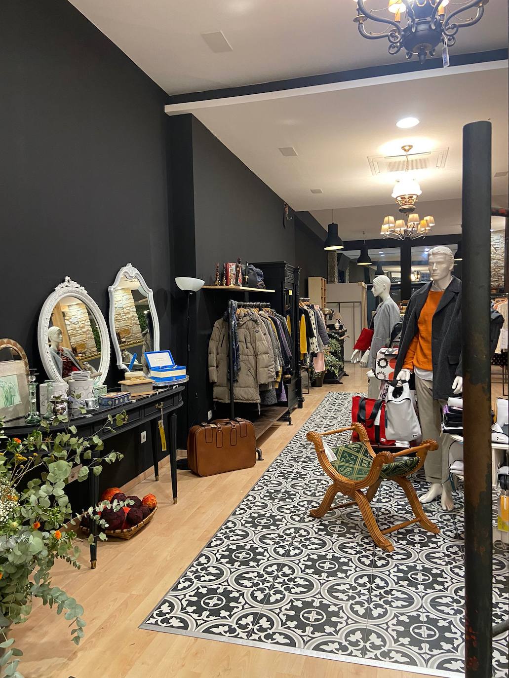 Fotos: Nueva tienda de Emáus Ekoshop