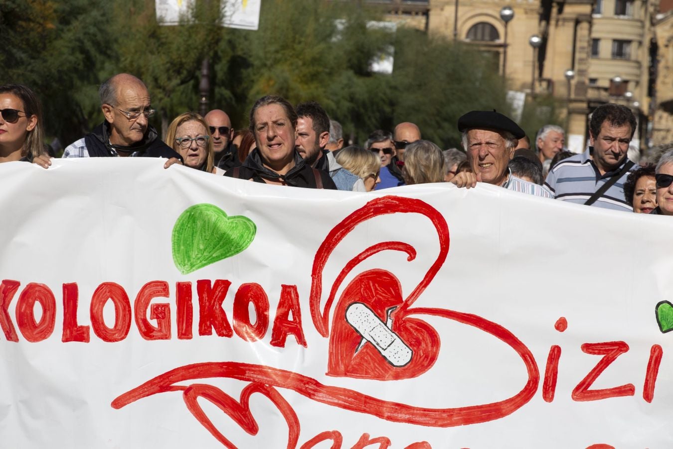 Fotos: Marcha contra la «pérdida de identidad» de Onkologikoa