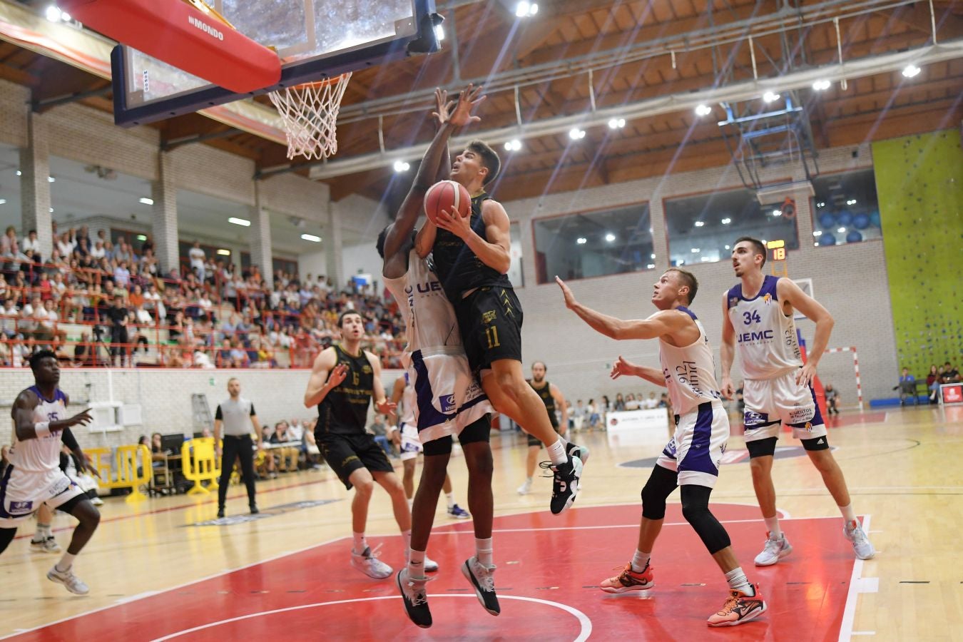 Fotos: El Juaristi cae ante el Valladolid