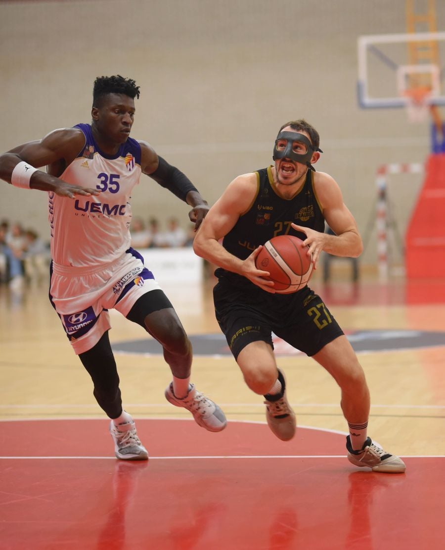 Fotos: El Juaristi cae ante el Valladolid