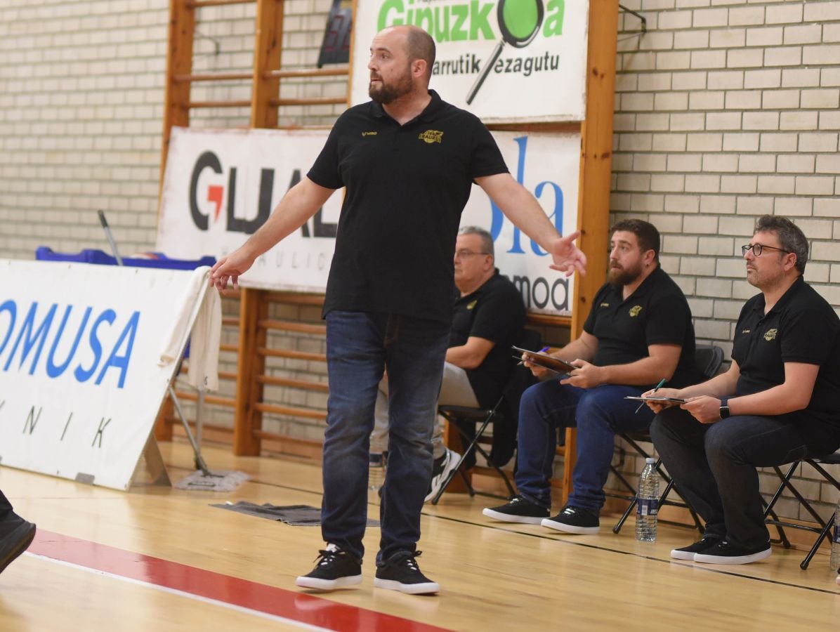 Fotos: El Juaristi cae ante el Valladolid