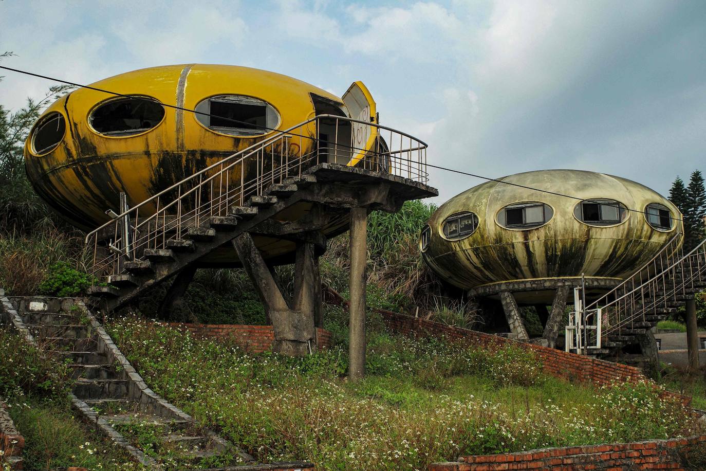 Fotos: El pueblo OVNI abandonado
