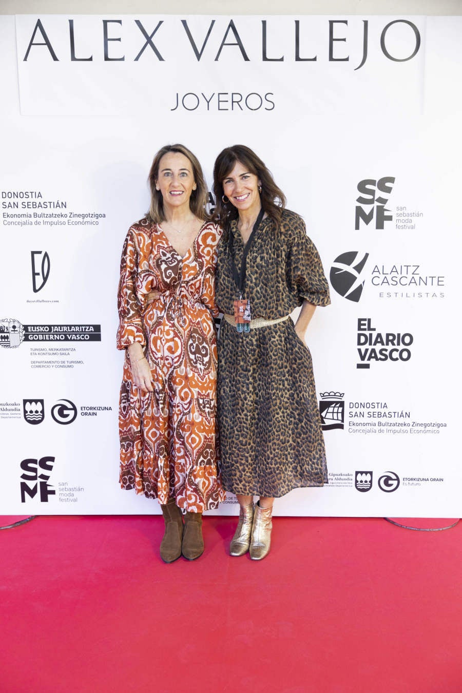 Fotos: Vallejo Joyeros presenta su colección al ritmo de Verdini Dantza Taldea