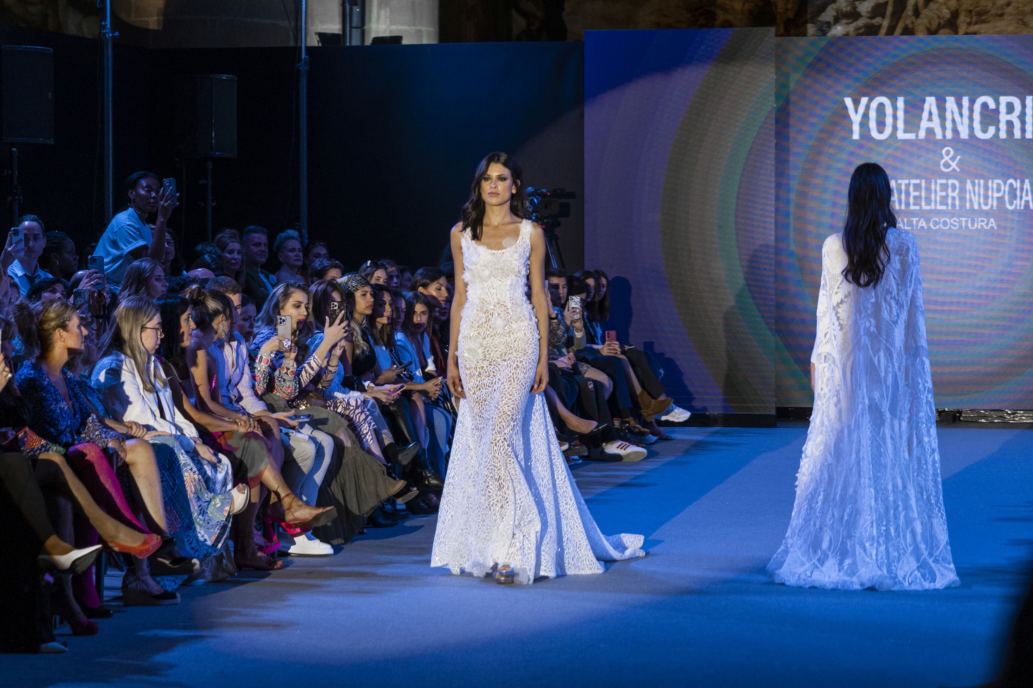 Fotos: Desfile de YolanCris para El Atelier Nupcial