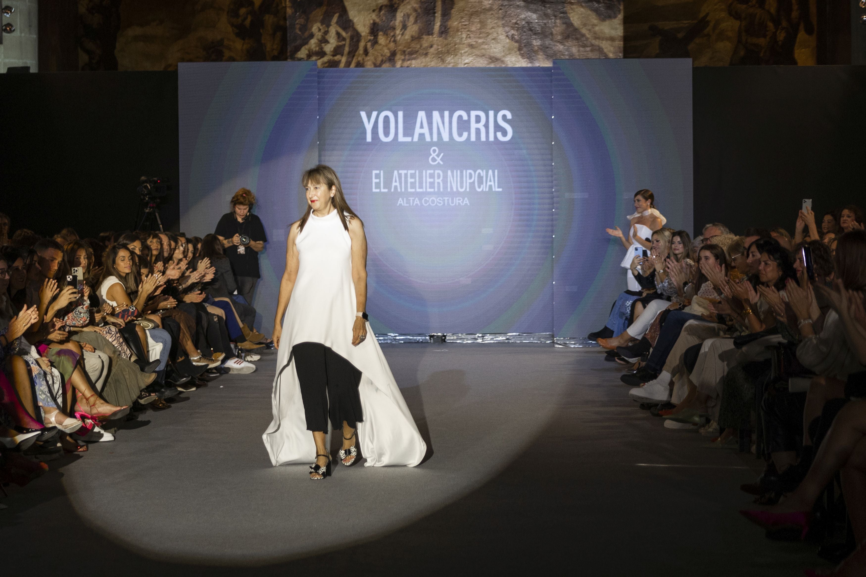 Fotos: Desfile de YolanCris para El Atelier Nupcial