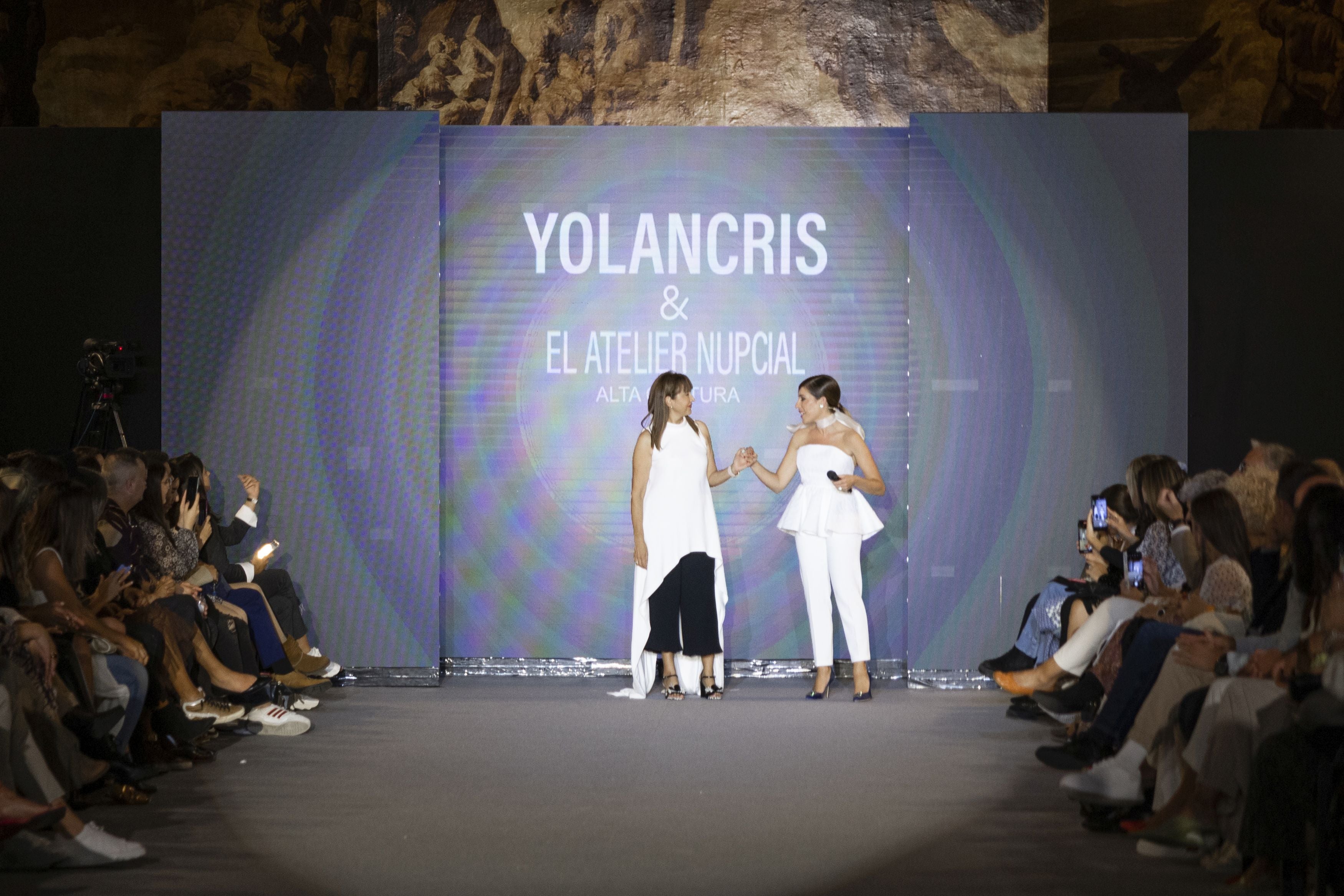 Fotos: Desfile de YolanCris para El Atelier Nupcial
