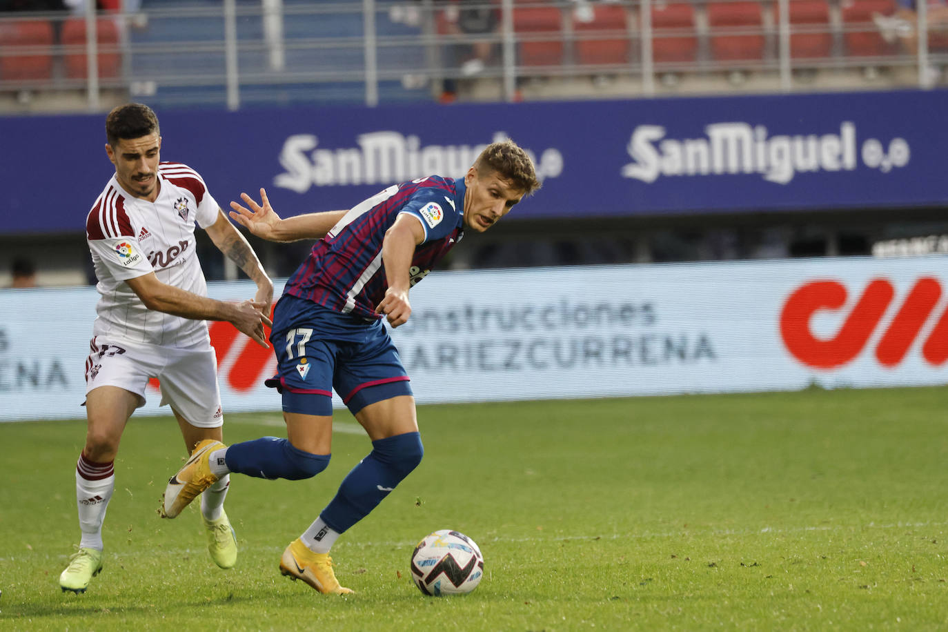 Fotos: Las mejores imágenes del Eibar-Albacete