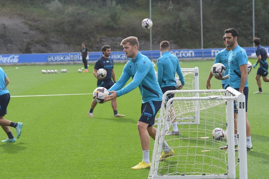 Fotos: Sorloth vuelve al grupo