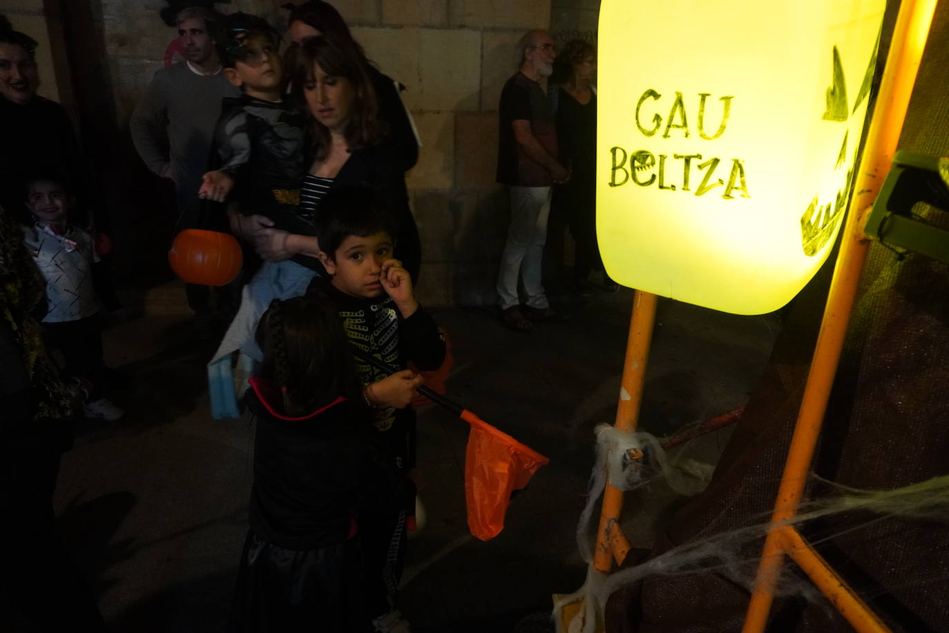 Fotos: La luz se adueño en la Gau beltza