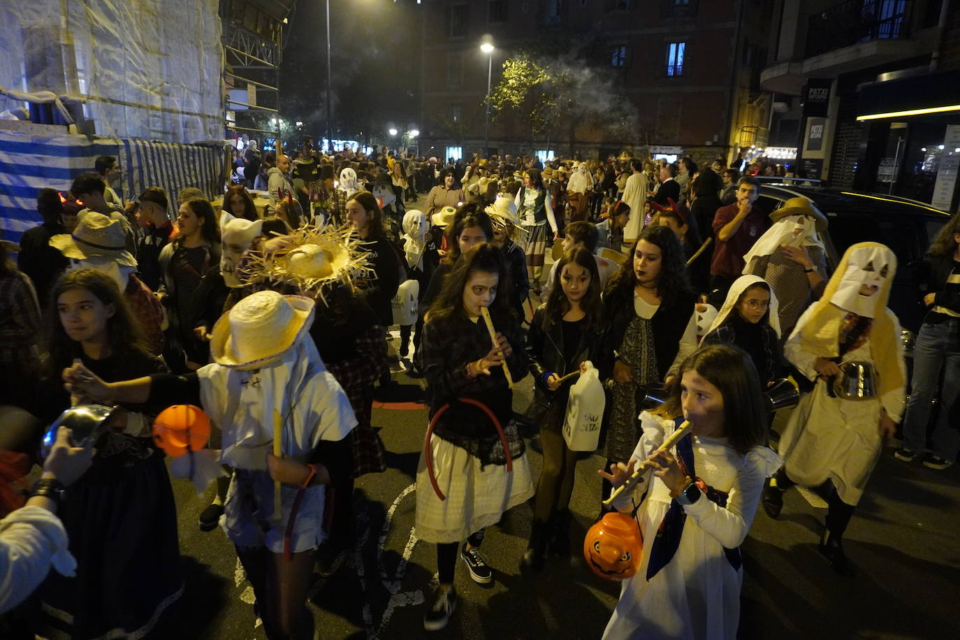 Fotos: La luz se adueño en la Gau beltza