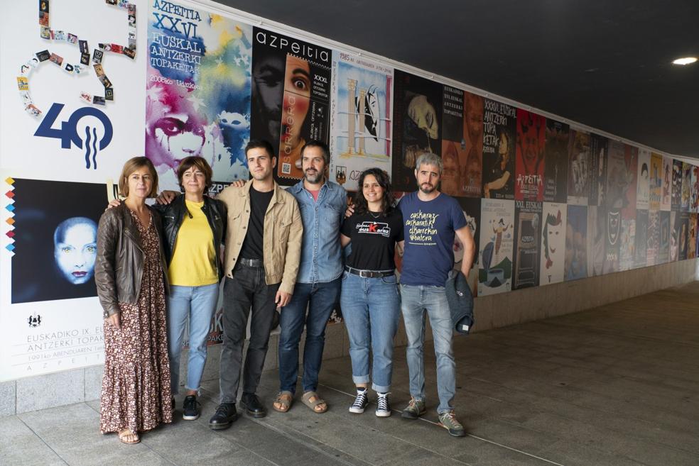 Nagore AlkortaAzpeitiko alkatea; GurutzaEizagirre 'Herriye'obrako kidea; XantiAgirrezabala 'Herriye'-kozuzendaria; Aitor BengoetxeaKulturazeko kidea; EneritzAlbizu Kultura batzordeburuaeta Gaizka Sarasola Mairukokidea. / 