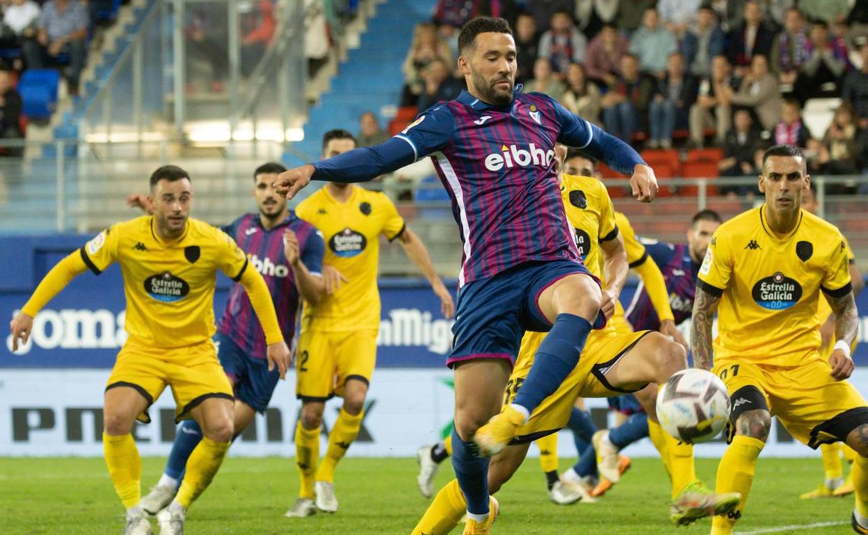 Quique González, autor del gol armero ante el Lugo. 