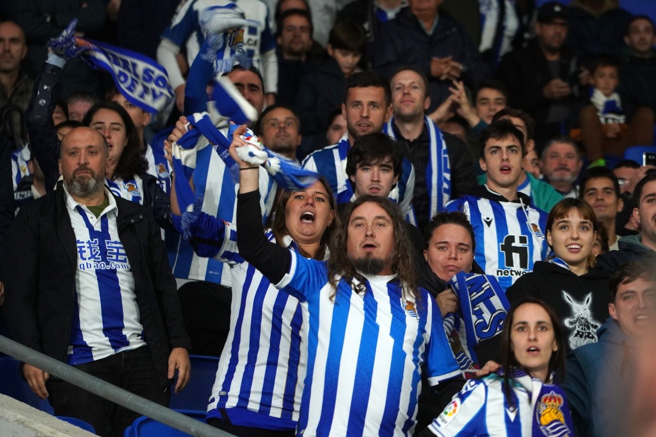 Fotos: Ambiente de gala en el Reale Arena