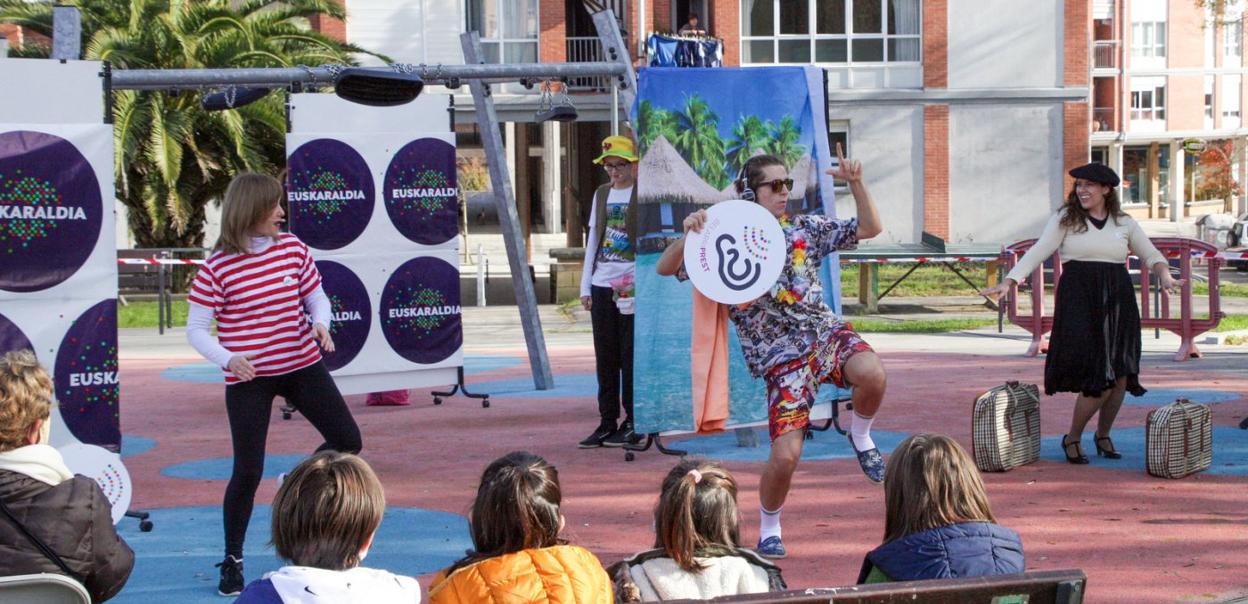 Urnieta: Euskaraldiaren ekitaldi nagusia egingo dute gaur goizean Zubitxo plazan
