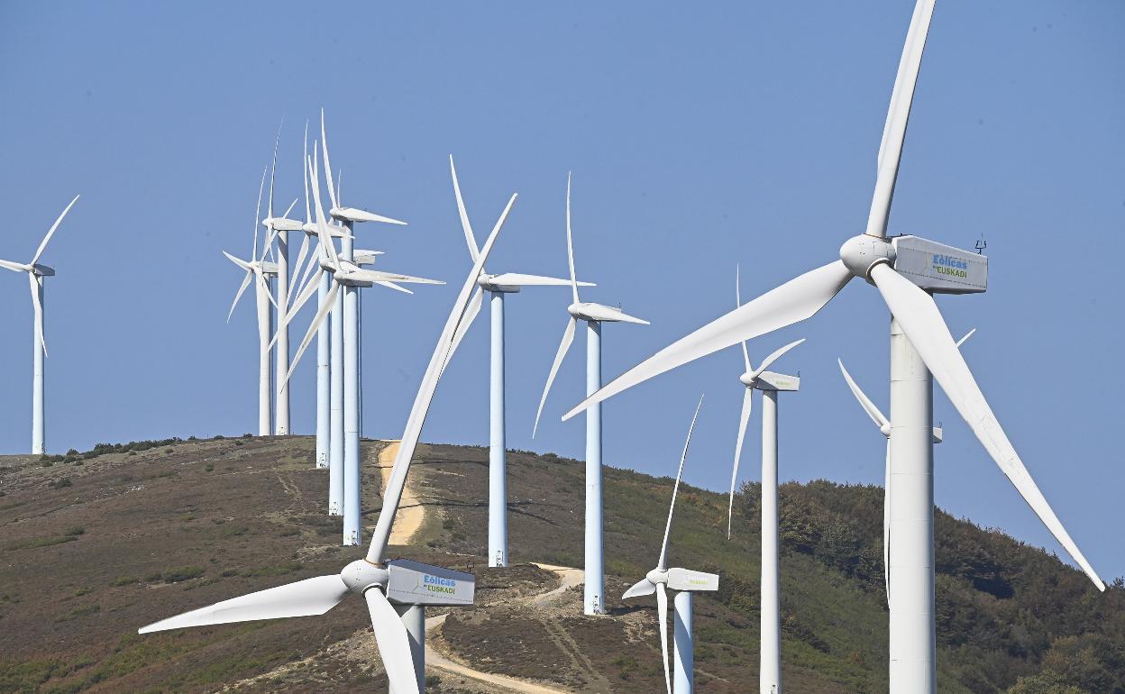 EH Bildu está dispuesta a estudiar el parque eólico de Piaspe pese al recelo de Zestoa