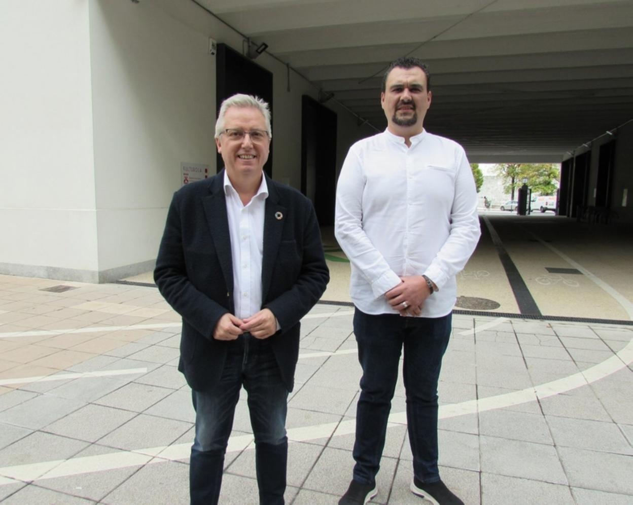 José Ignacio Asensio, con Aritz Murua en Kulturola. 