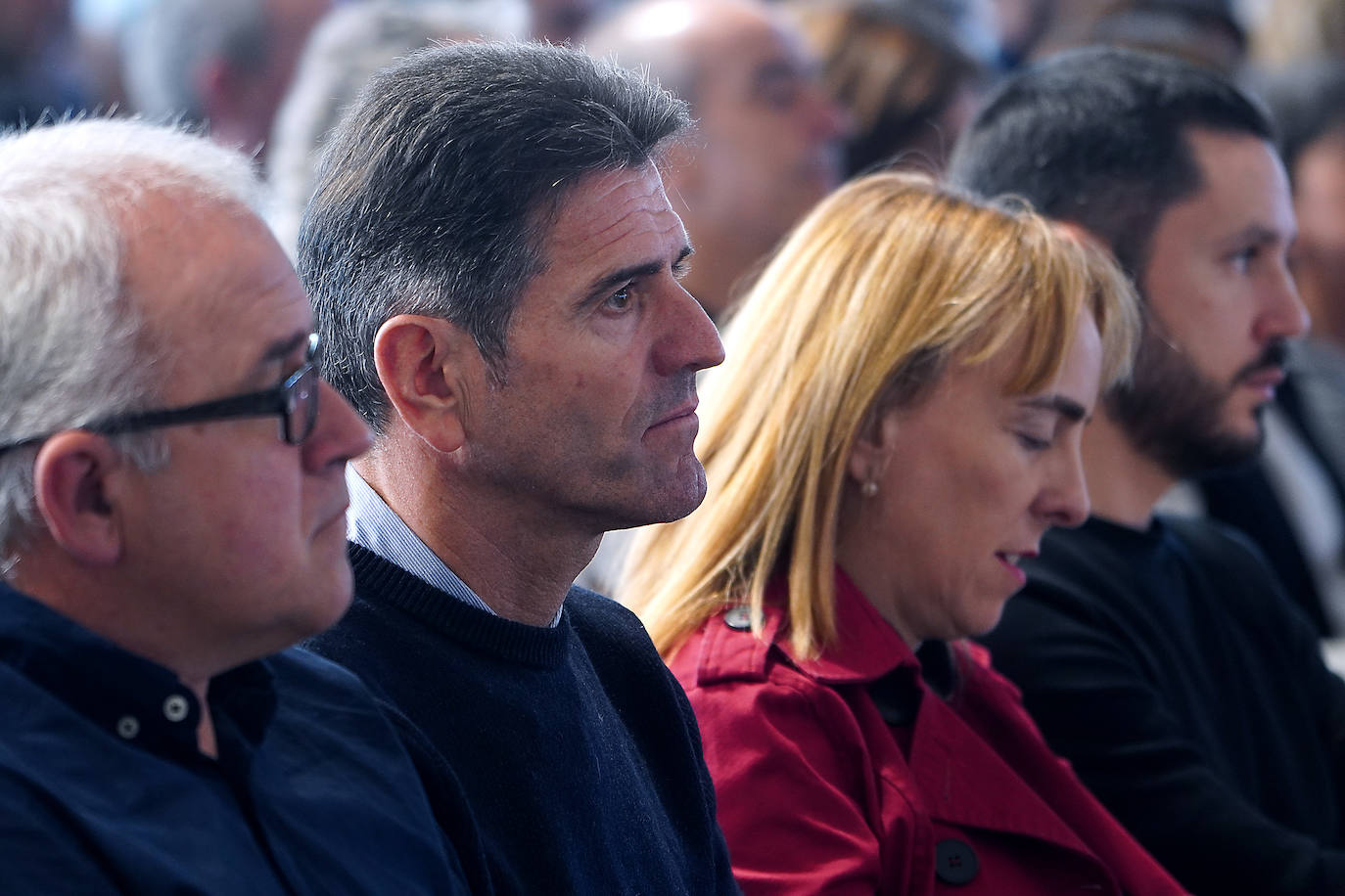 Santi Osoro, presidente de la Guipuzcoana de ciclismo y Abraham Olano. 