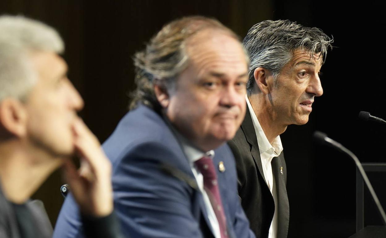 Olabe, Aperribay e Imanol.