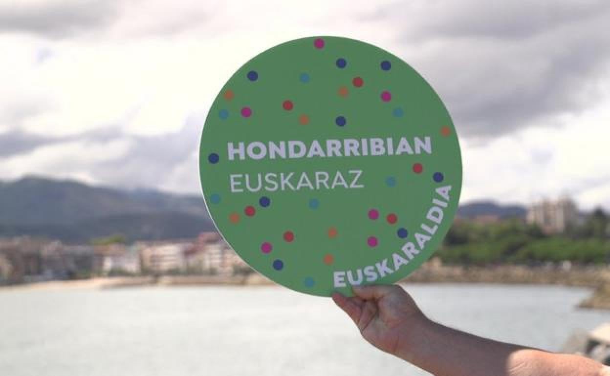 Euskaraldia: Udalerri euskaldunetan ere, ezagutzak gora eta erabilerak behera