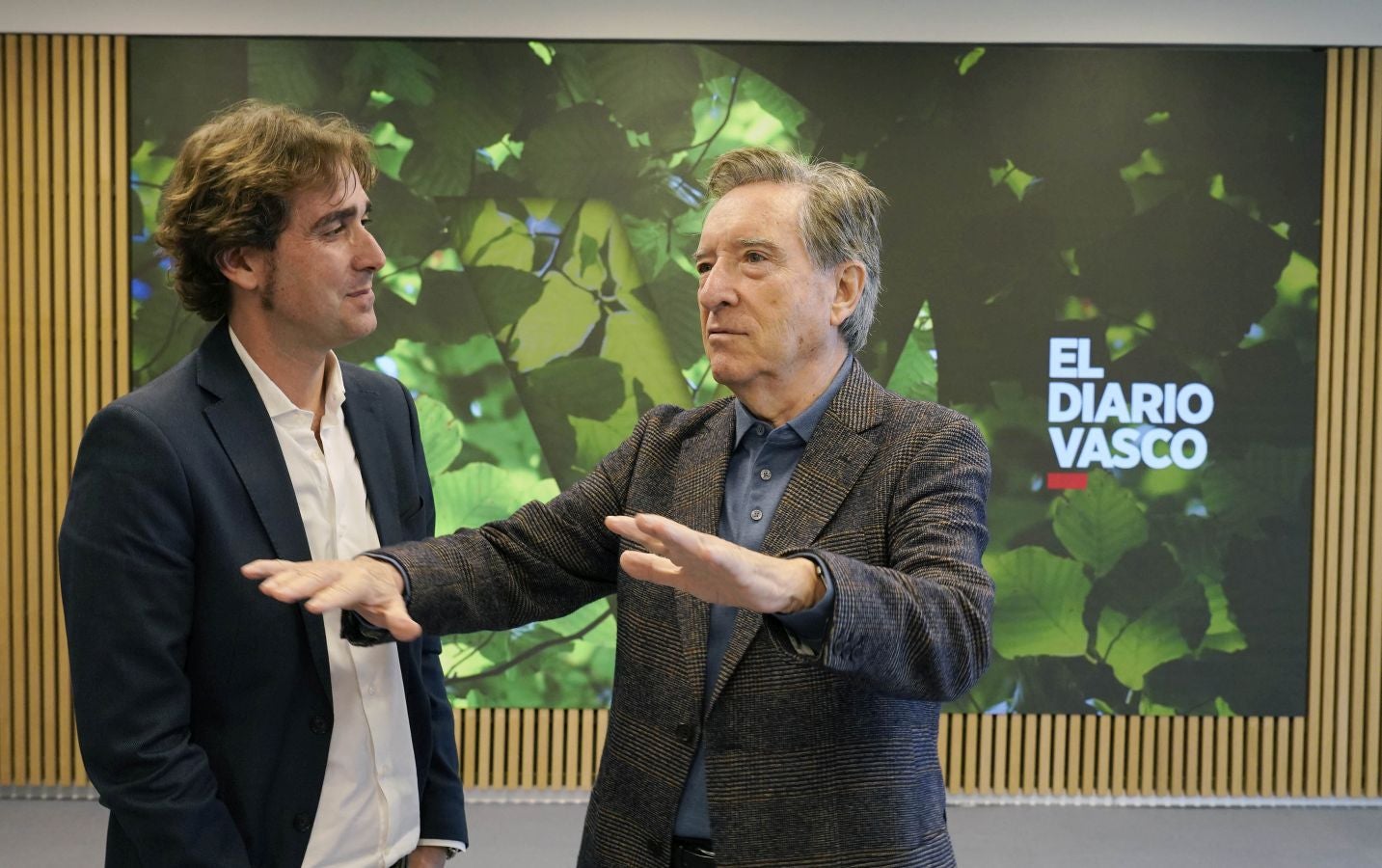 Iñaki Gabilondo reveló al director de El Diario Vasco, David Taberna, que lee este periódico cada mañana.