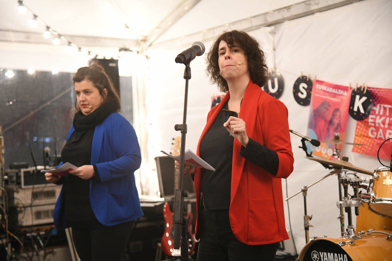 Fotos: Kaleetan hitzez ekiteko garaia hasi da Donostian