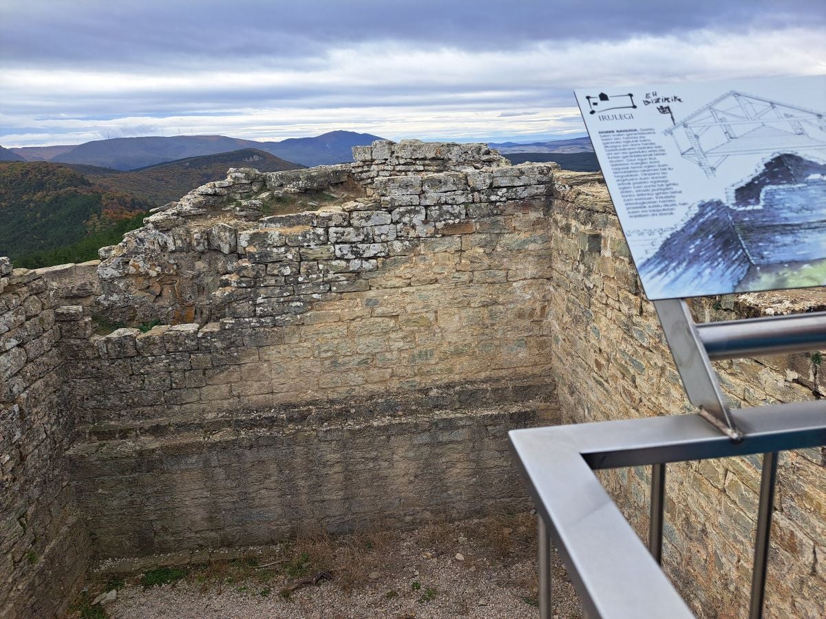Fotos: Irulegi: impresionante balcón del reino