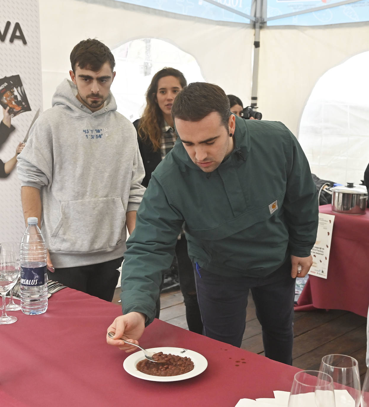 Fotos: Contra el frío y la lluvia, unas buenas alubias