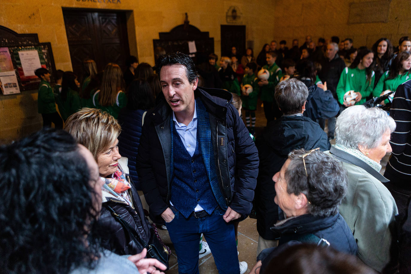 Fotos: Hondarribia entrega la insignia de oro a Unai Emery