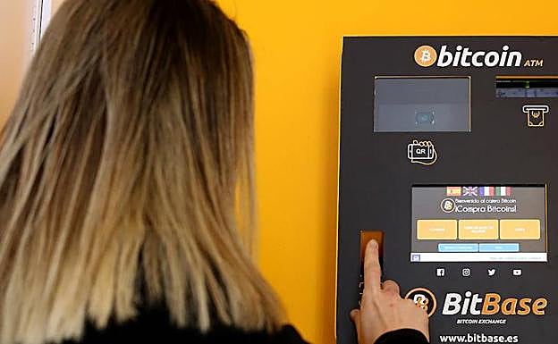 La nueva crisis de las criptomonedas frena en seco las inversiones de los guipuzcoanos 