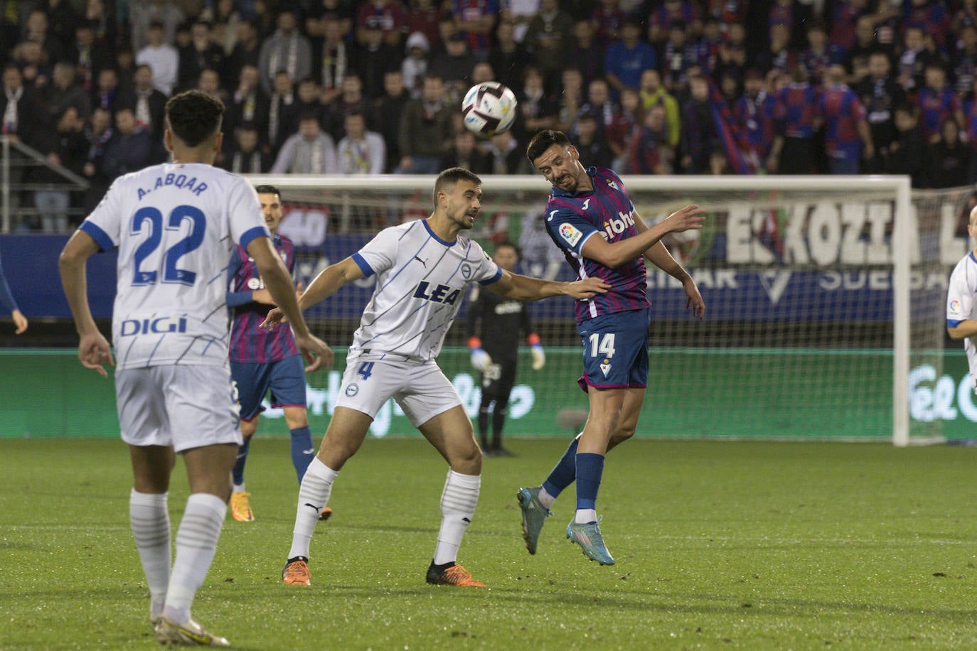Fotos: Las mejores imágenes del Eibar-Alavés