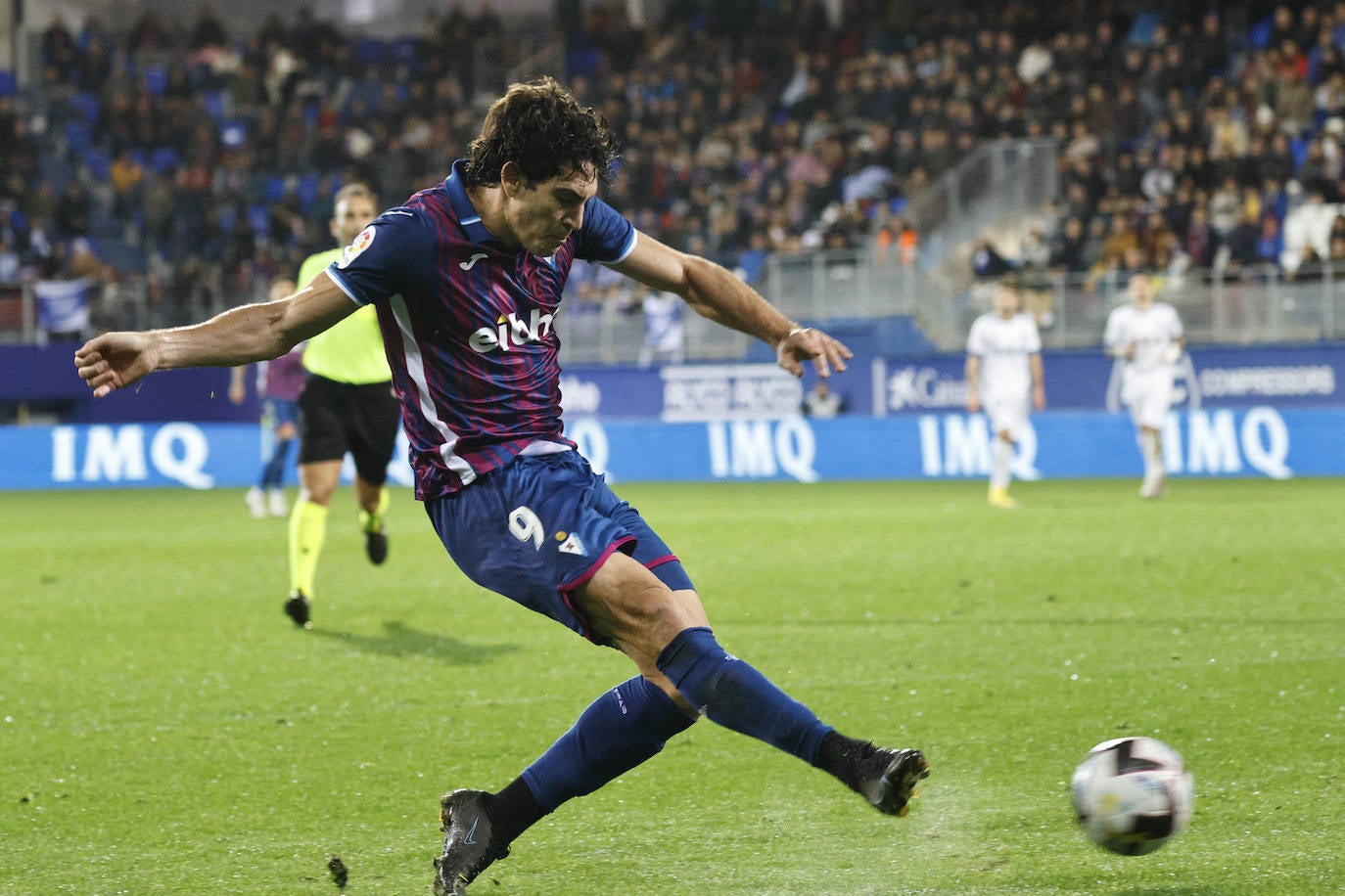 Fotos: Las mejores imágenes del Eibar-Alavés