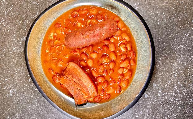 Receta de alubias pintas con chorizo, panceta y costilla