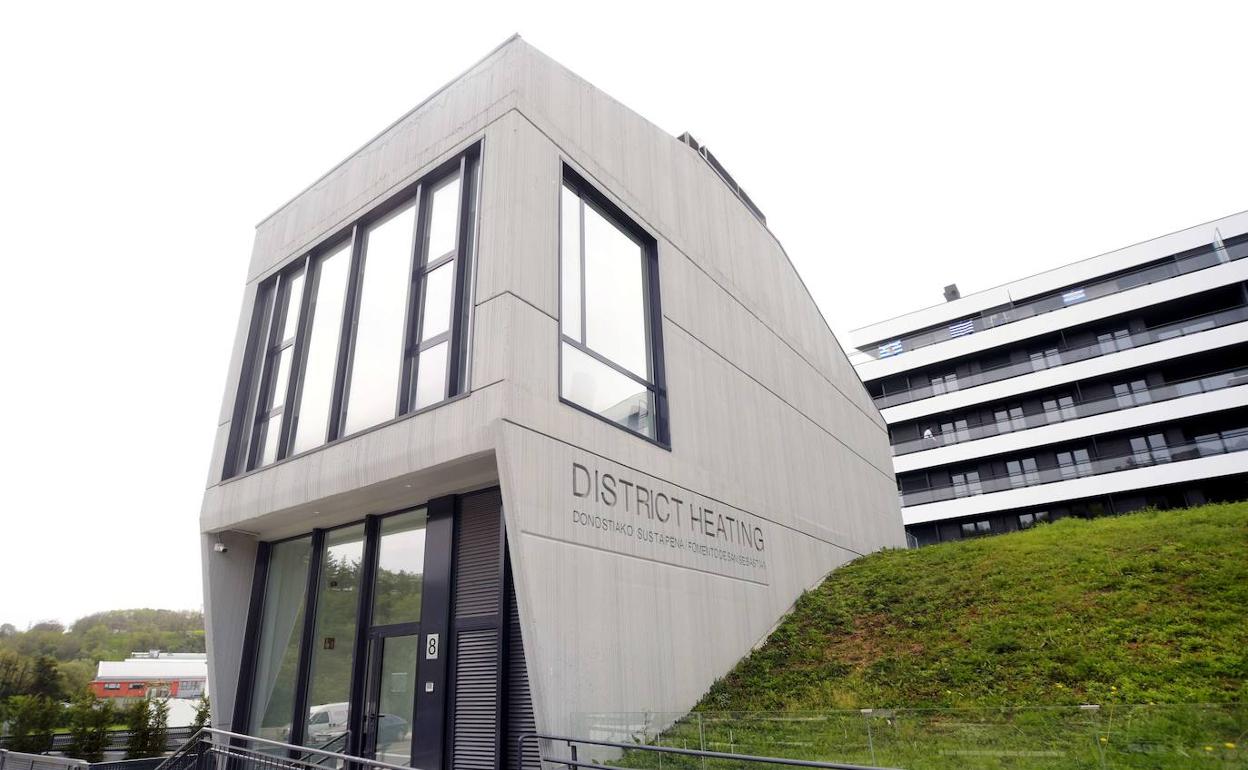 La delegación japonesa visitará el District Heating de Txomin Enea.