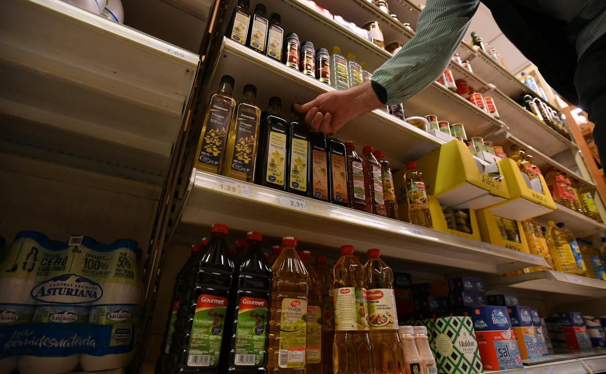 Los productos de marca blanca toman más peso en la cesta de la compra. 