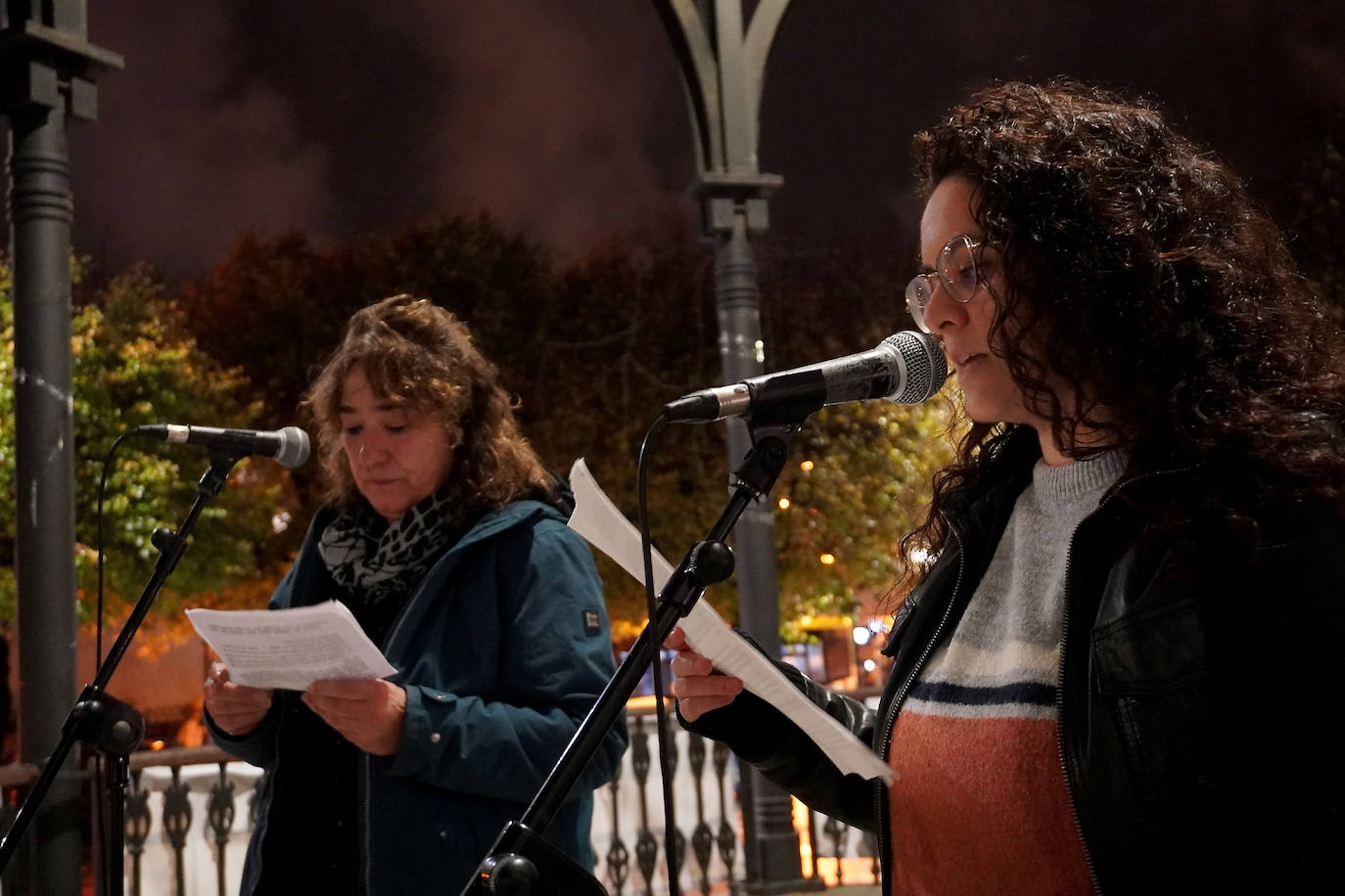 Concentración en Errenteria en la Alameda.