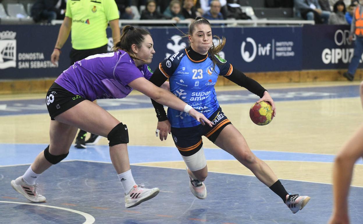 Balonmano: Un cambio de chip a tiempo vale para continuar líderes (31-22)