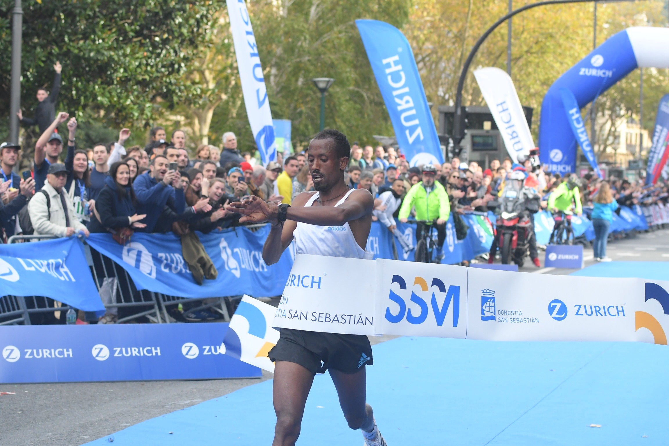 Fotos: Las mejores fotos del Zurich Maratón de San Sebastián