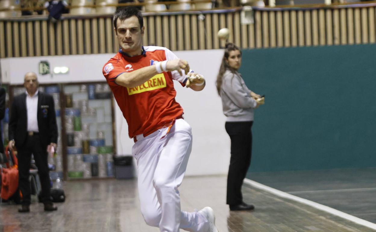 Danel Elezkano volverá a ser el sustituto de Jokin Altuna. 