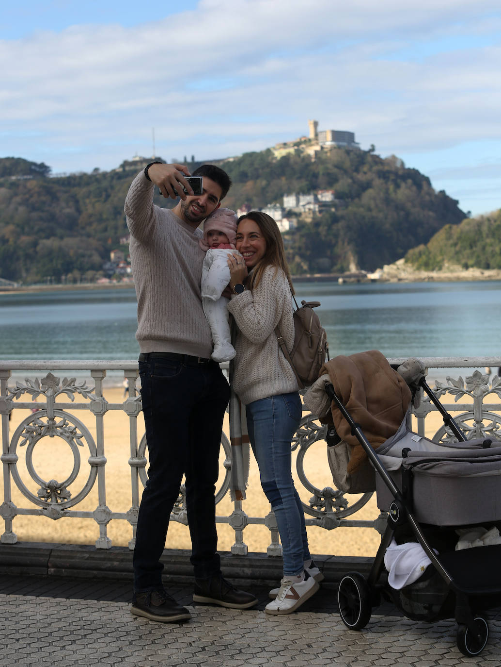 Fotos: Primer día de fiesta para los turistas en Donostia