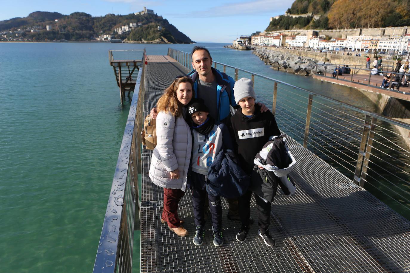 Fotos: Primer día de fiesta para los turistas en Donostia