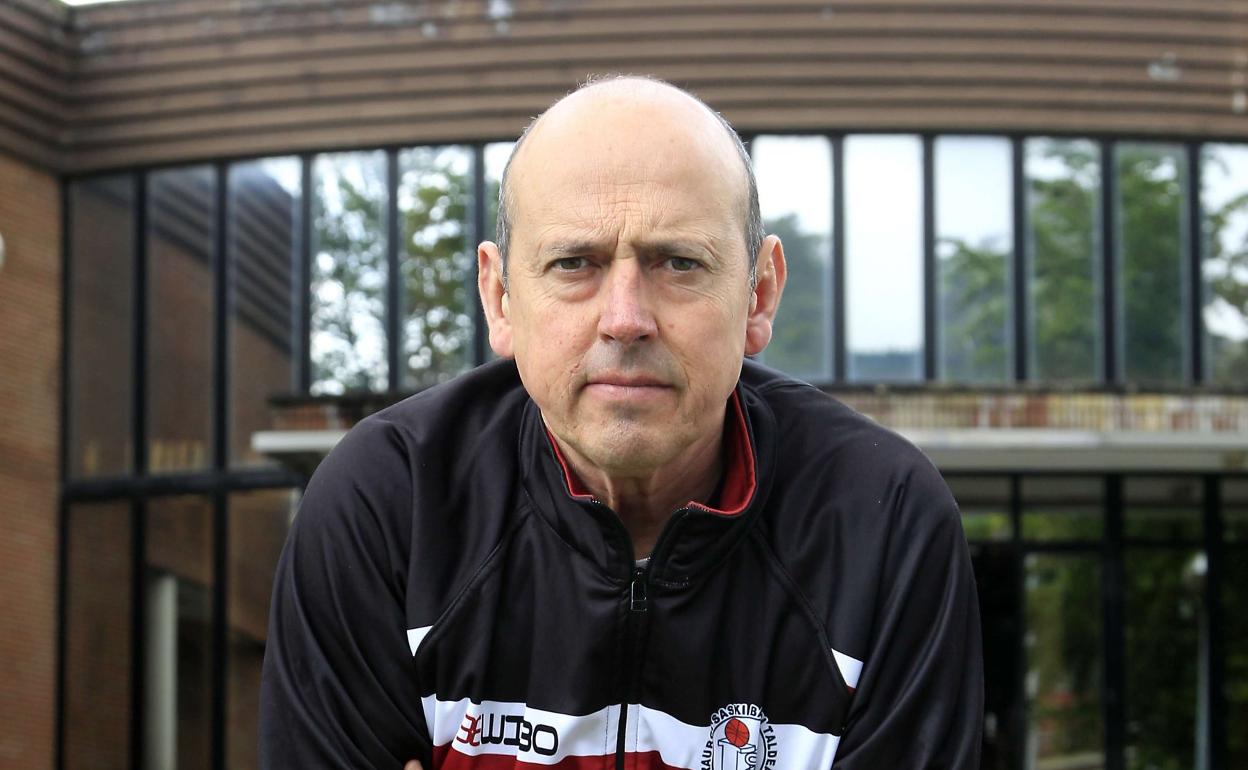 Zubizarreta, en los aledaños del polideportivo de Azpeita. 