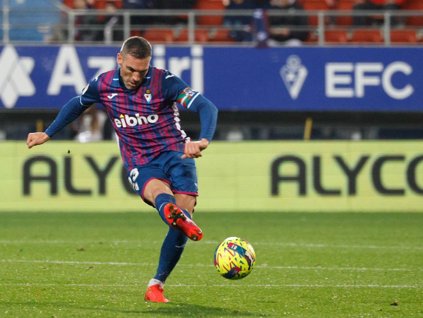 Fotos: Las mejores imágenes del Eibar-Oviedo